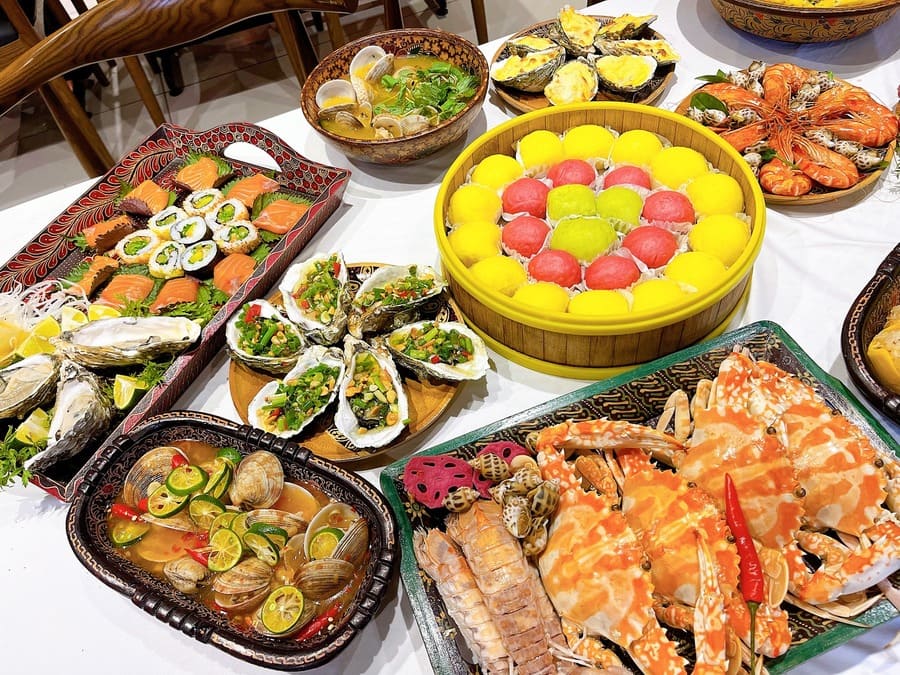 món ăn nhà hàng bay seafood buffet hồ tây