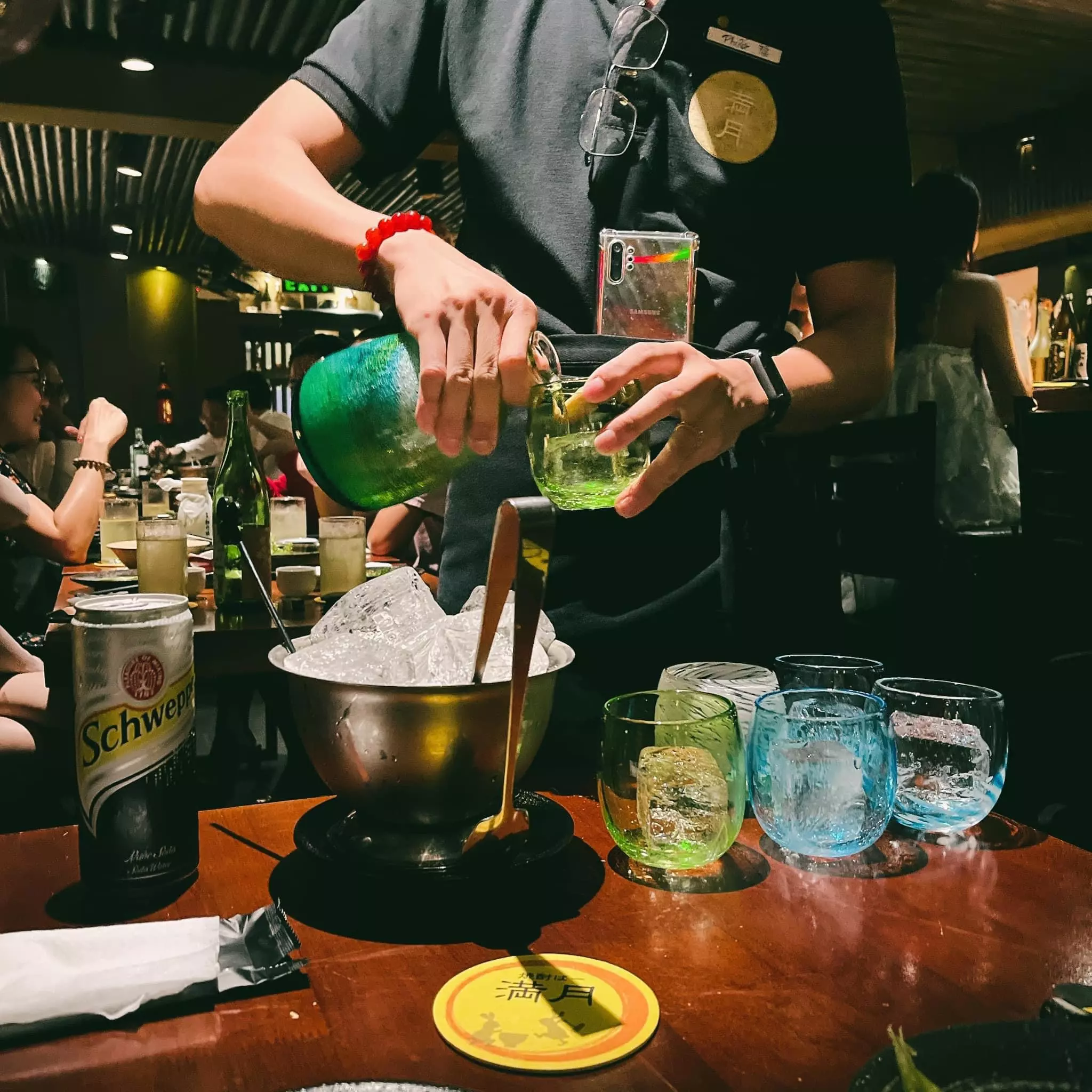 pha chế tại mangetsu sake bar