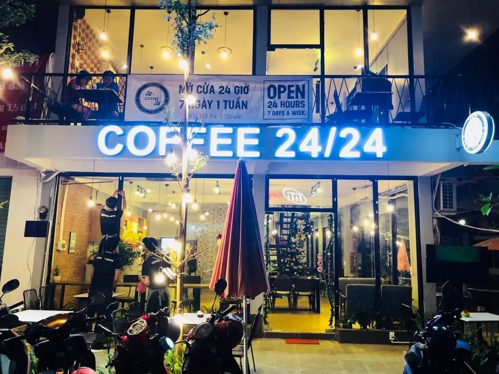 thức coffee là quán cafe 24-24 nổi tiếng ở hà nội