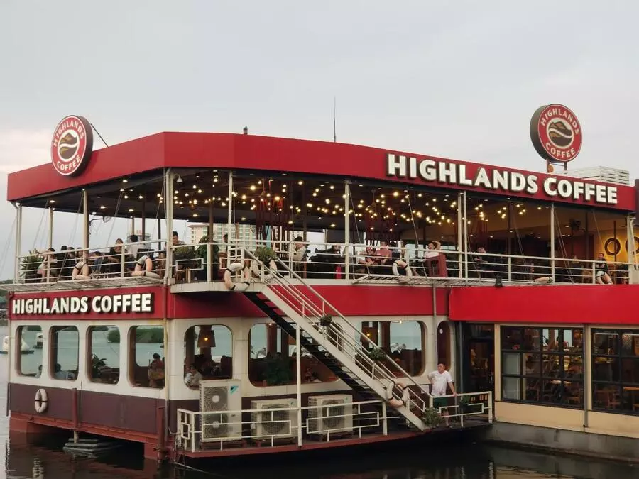 highlands coffee du thuyền