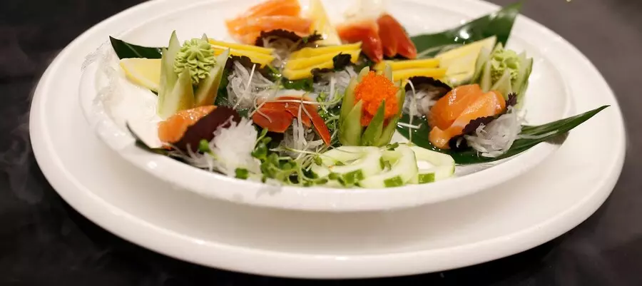 salad nhà hàng sen tây hồ
