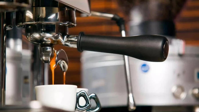 mở quán cafe pha máy