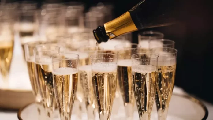 rượu champagne là gì