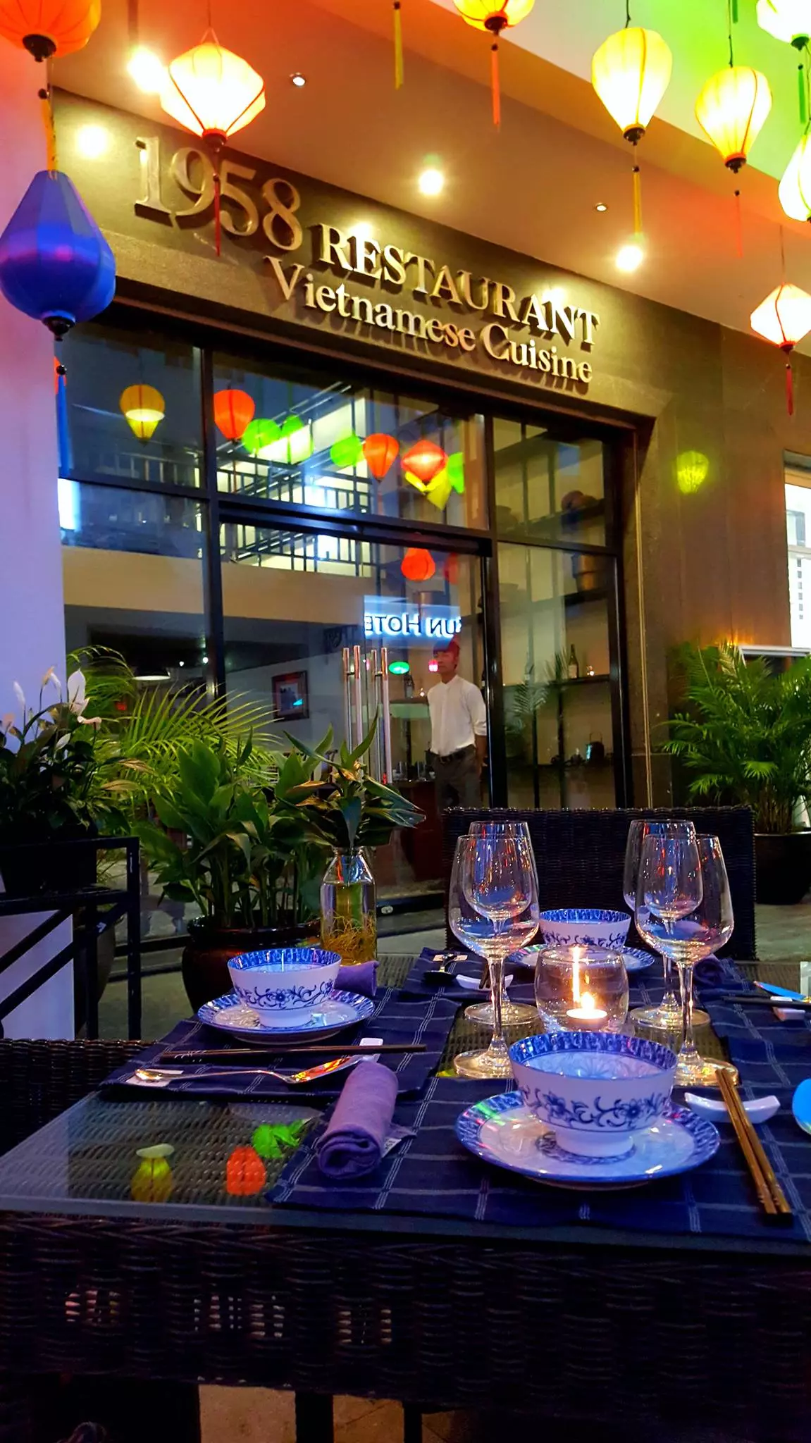 không gian Vietnamese Cuisine Restaurant